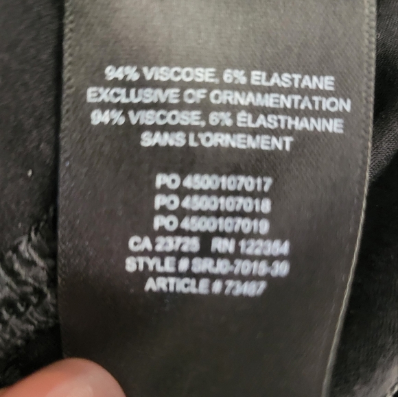 Aritzia The Group By Babaton Skirt Size Small - Picture 4 of 7